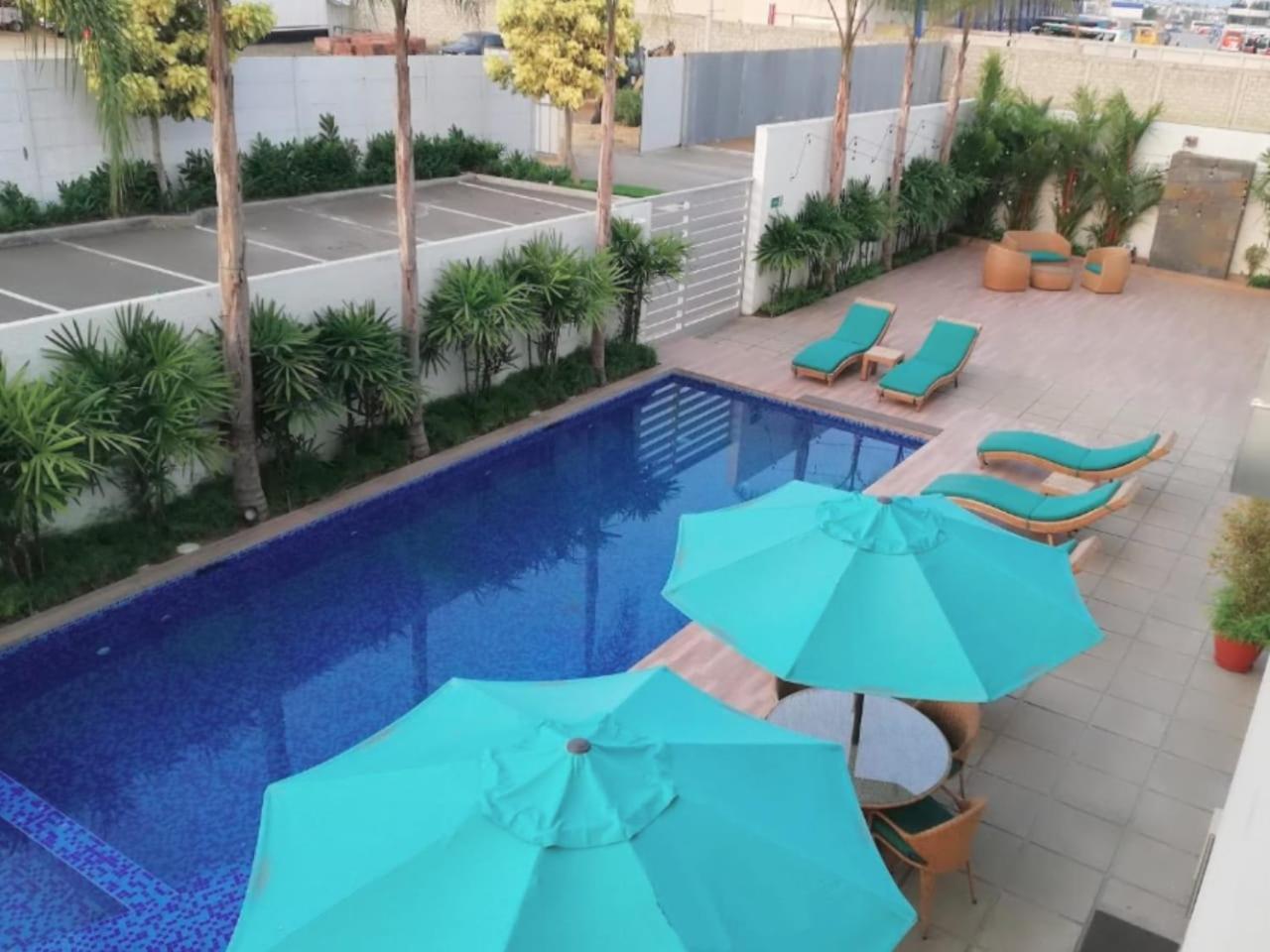 Aquamarina Hotel Манта Екстер'єр фото