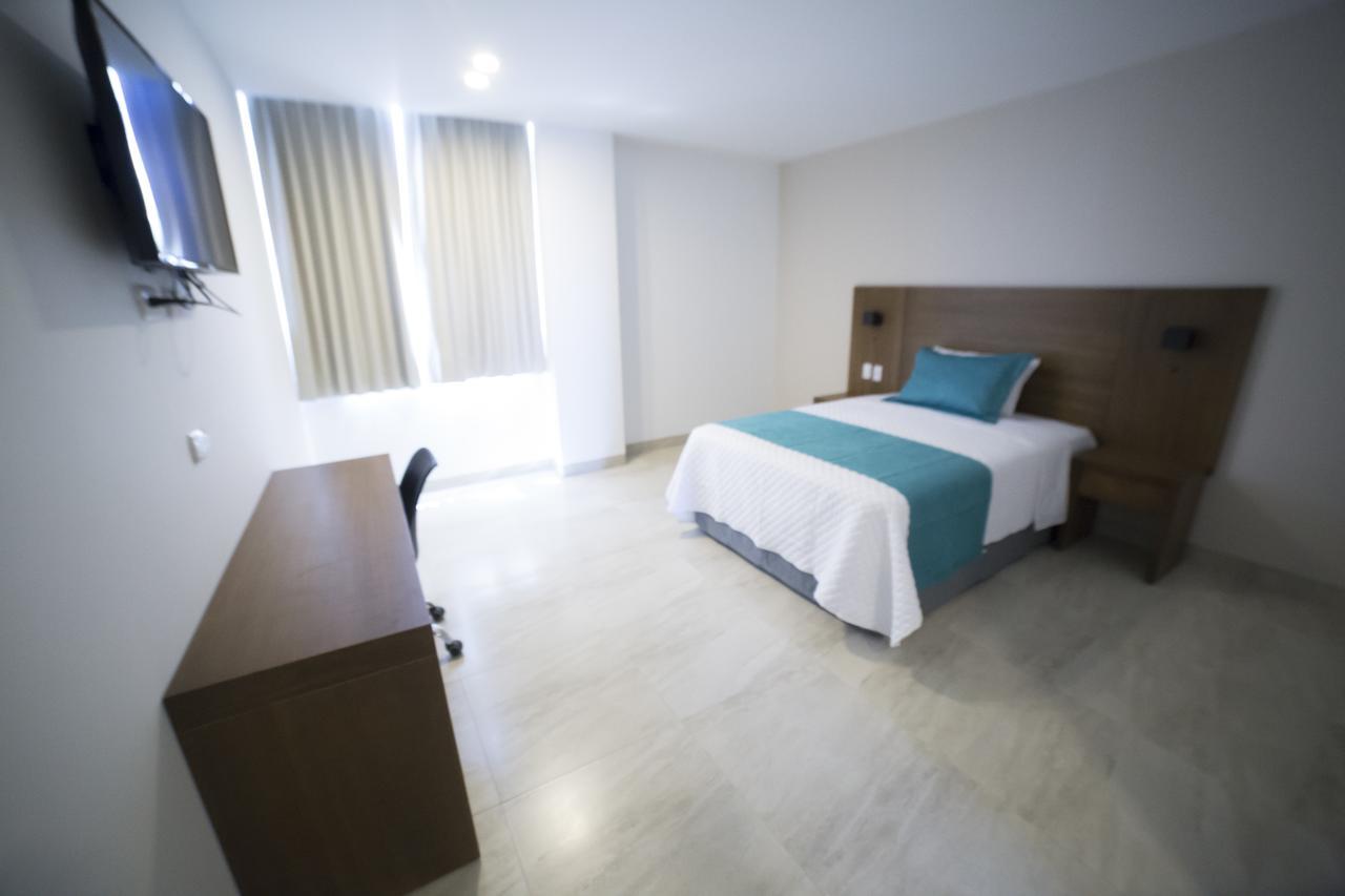 Aquamarina Hotel Манта Екстер'єр фото