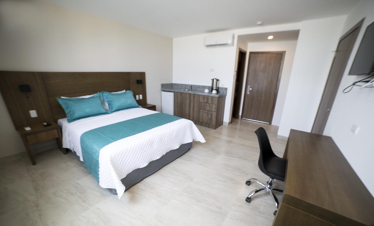 Aquamarina Hotel Манта Екстер'єр фото