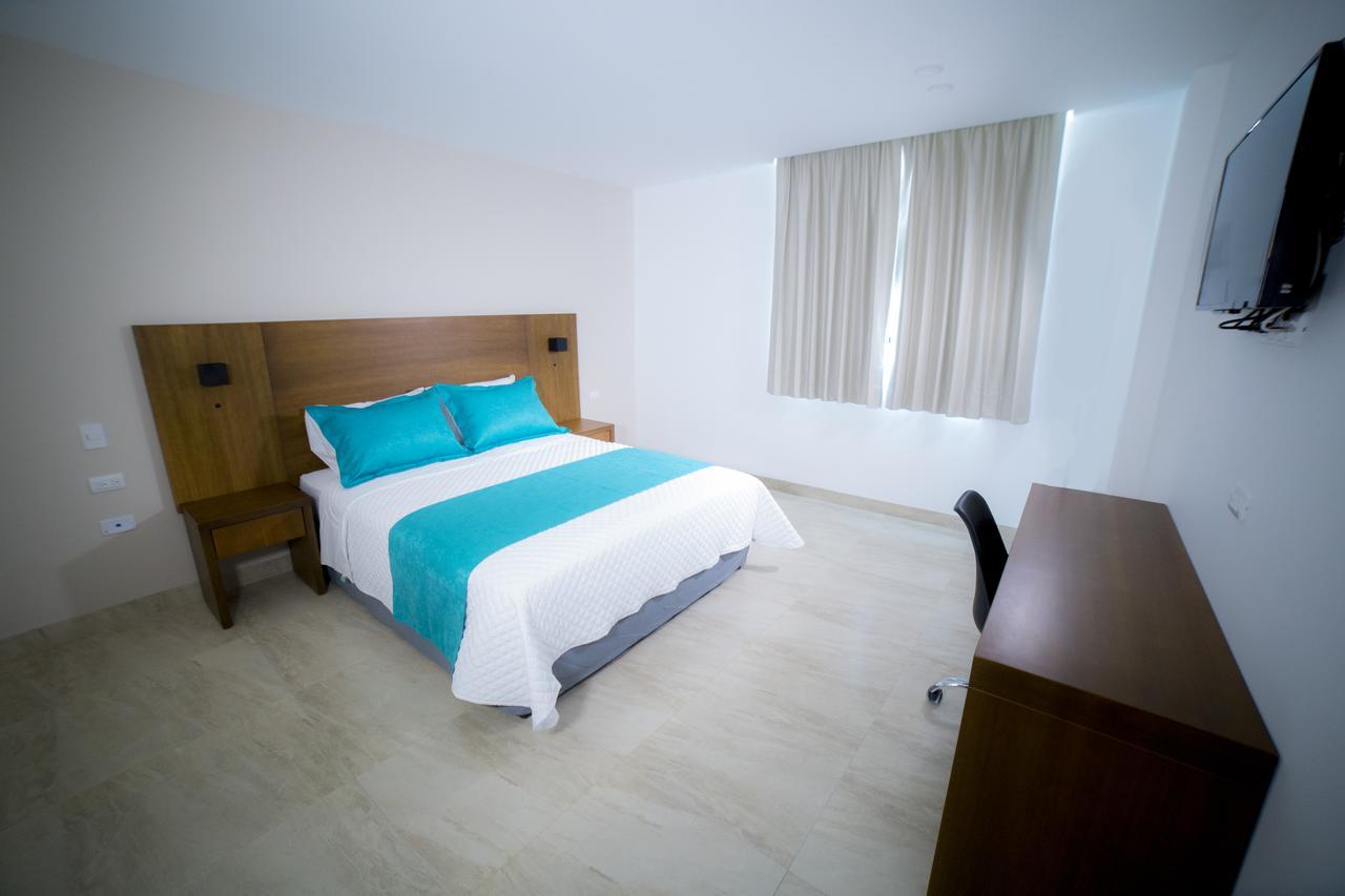 Aquamarina Hotel Манта Екстер'єр фото