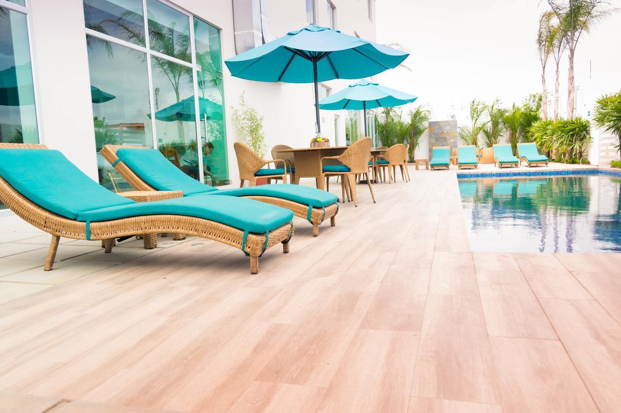 Aquamarina Hotel Манта Екстер'єр фото